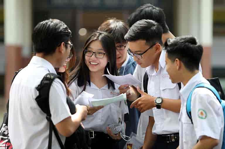 Học sinh THPT chọn học thẳng Cao đẳng để tiết kiệm thời gian và chi phí hậu  Covid 19 - Trường Cao Đẳng Bách Khoa Sài Gòn